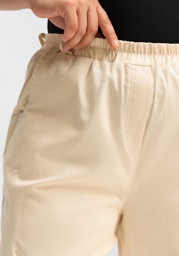 Брюки с контрастной отделкой шир.  580, рис. 29