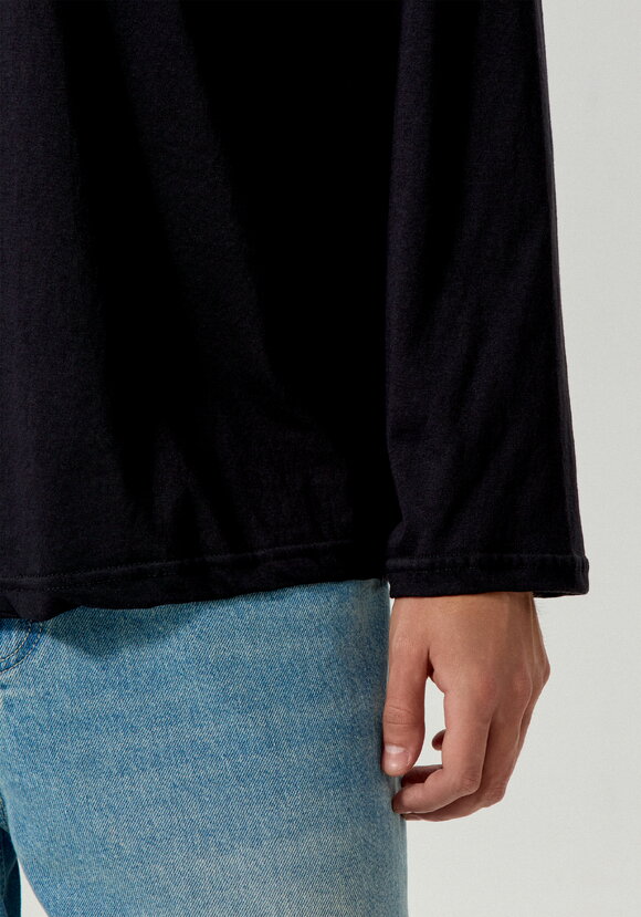 Лонгсливы с лаконичным принтом, 2 шт. шир.  580, рис. 61