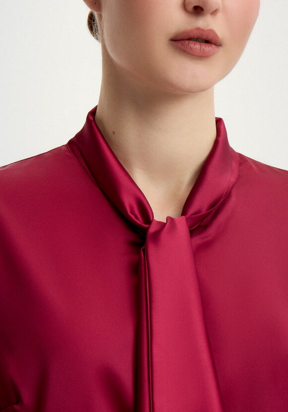 Блуза шелковая на пуговицах с бантом шир.  580, рис. 5