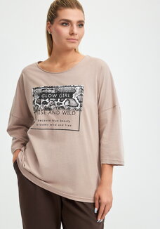 Лонгслив с принтом питон