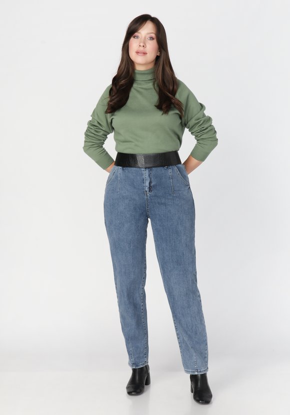 Джинсы с защипами — купить со скидкой в магазине Леомакс за руб