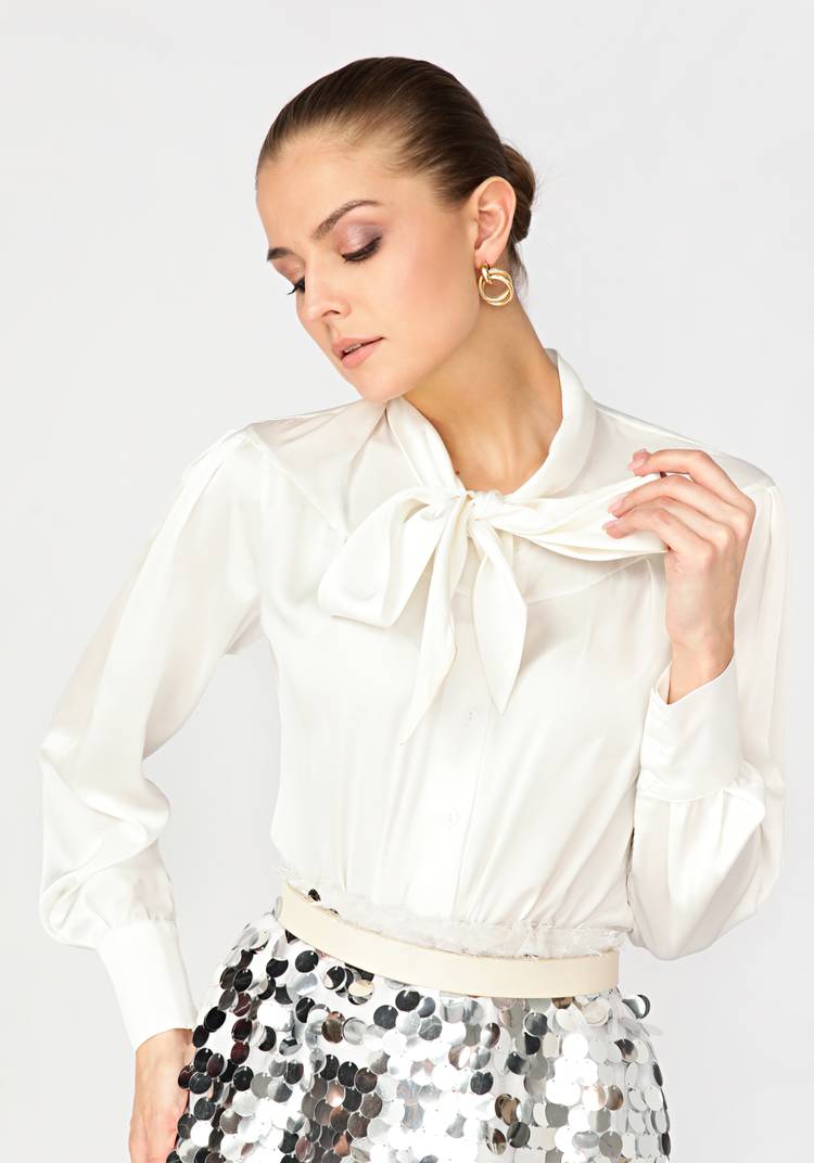 Блуза с декоративным бантом прямого силуэта шир.  750, рис. 12