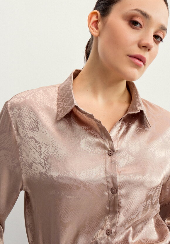 Блуза из шелка со змеиным принтом шир.  580, рис. 5