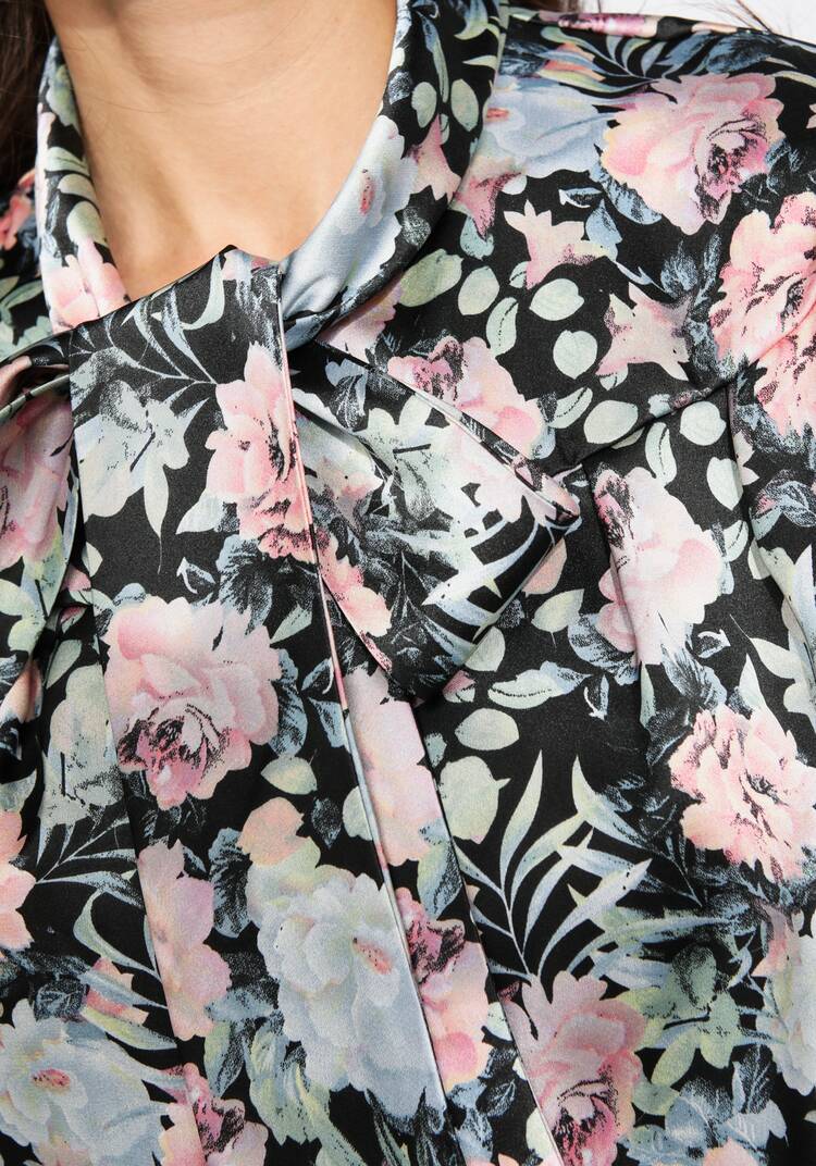 Блуза прямого силуэта с бантом шир.  750, рис. 25