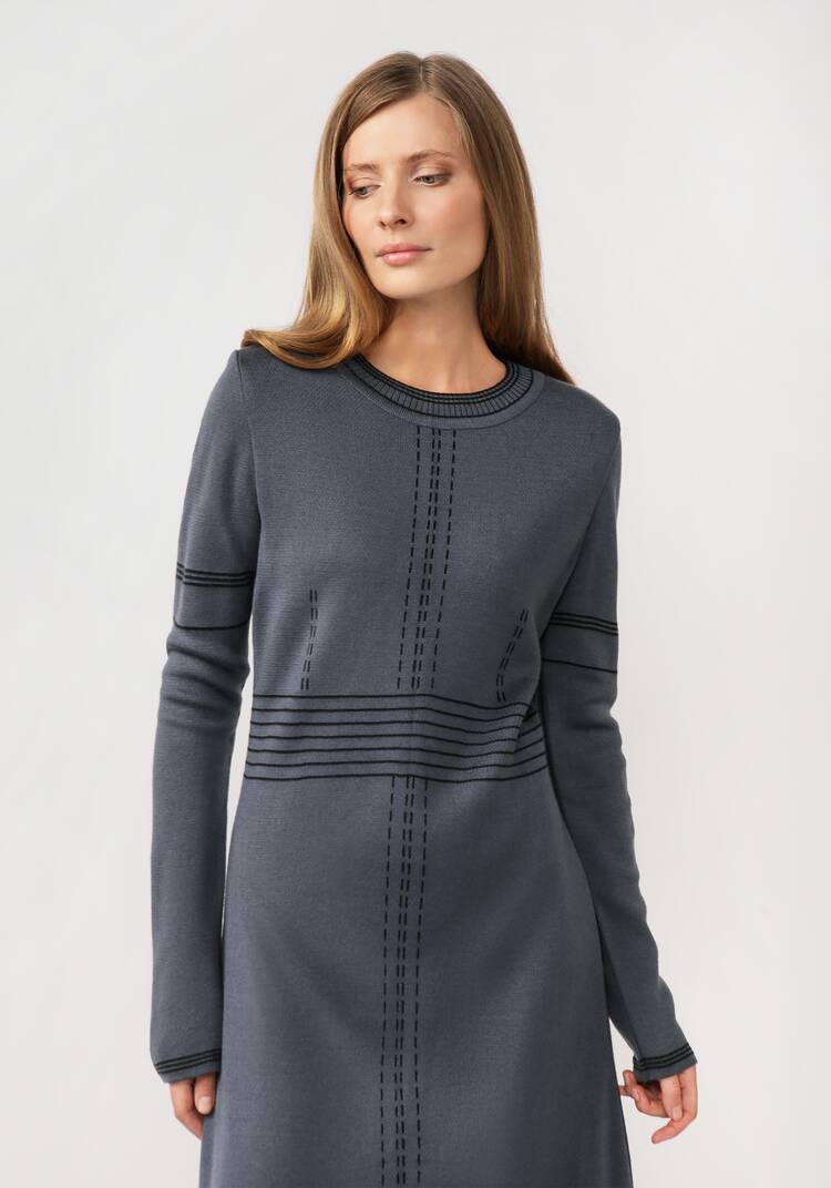 Платье миди с длинным рукавом и разрезом шир.  750, рис. 20