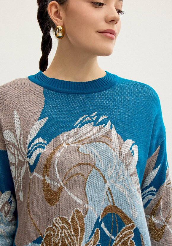 Джемпер с цветочно-абстрактным принтом шир.  580, рис. 5