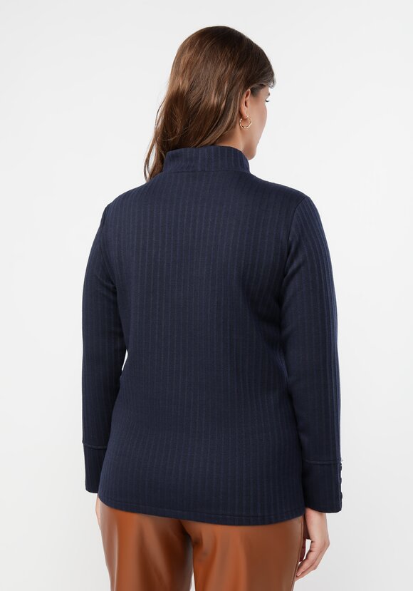 Водолазка с декором на рукавах шир.  580, рис. 22