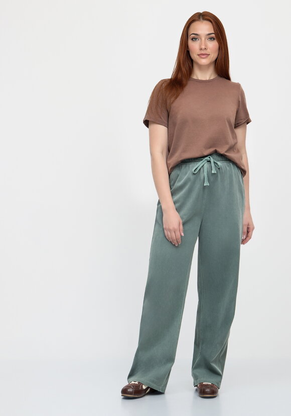 Брюки прямые от бедра с комфортным поясом шир.  580, рис. 6