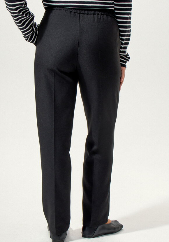 Брюки прямые с резинкой на поясе шир.  580, рис. 8