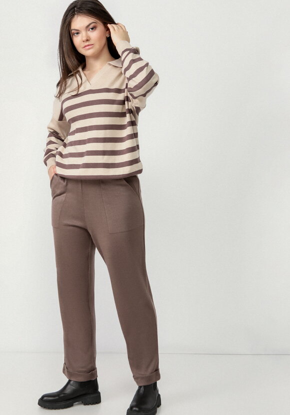 Брюки зауженные книзу шир.  580, рис. 31