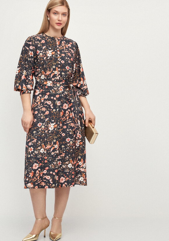 Платье с принтом по рукавам Герда шир.  580, рис. 8