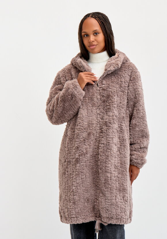 Пальто Вия шир.  580, рис. 17