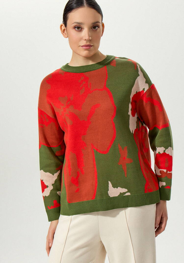 Джемпер с крупным цветочным орнаментом шир.  750, рис. 16