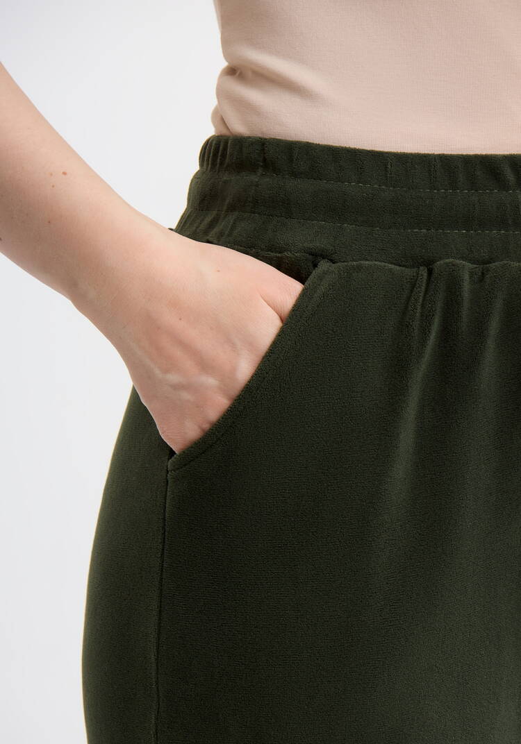 Брюки велюровые прямые на резинке по поясу шир.  750, рис. 11