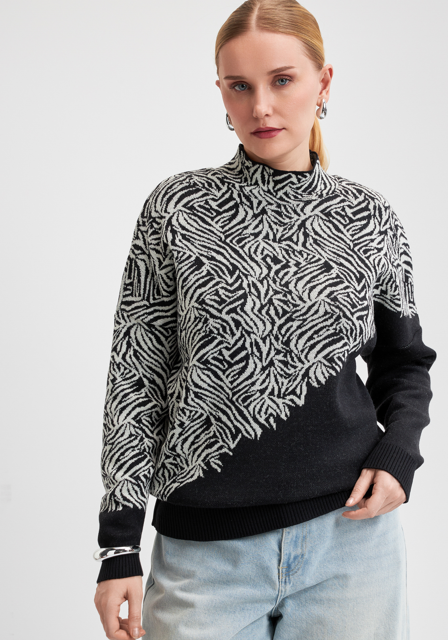 Джемпер quotМерьем quot 3999₽