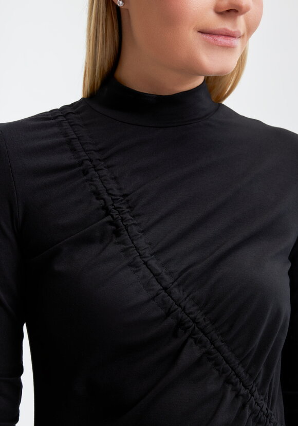 Водолазка со сборкой Хельга шир.  580, рис. 17