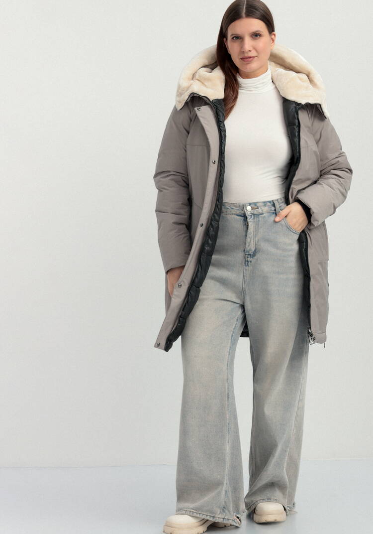 Куртка с меховым капюшоном на молнии шир.  750, рис. 38