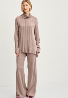 Костюм фактурной вязки