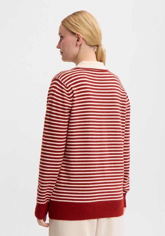 Трикотажный джемпер в полоску шир.  580, рис. 21