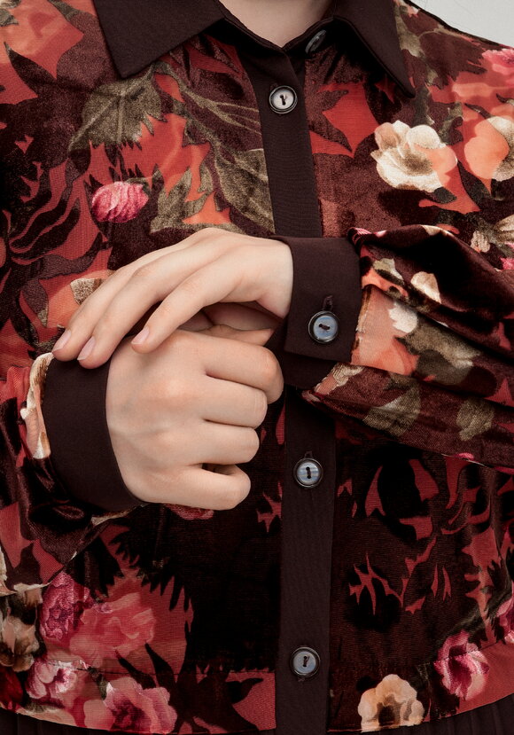 Платье с отрезной кокеткой и юбкой плиссе шир.  580, рис. 22