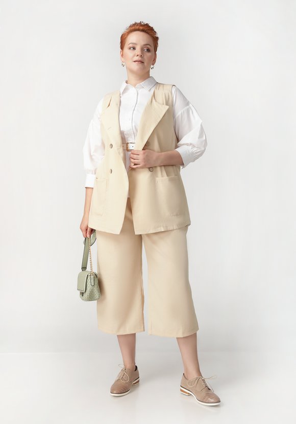 Жилет двубортный под пояс шир.  580, рис. 12