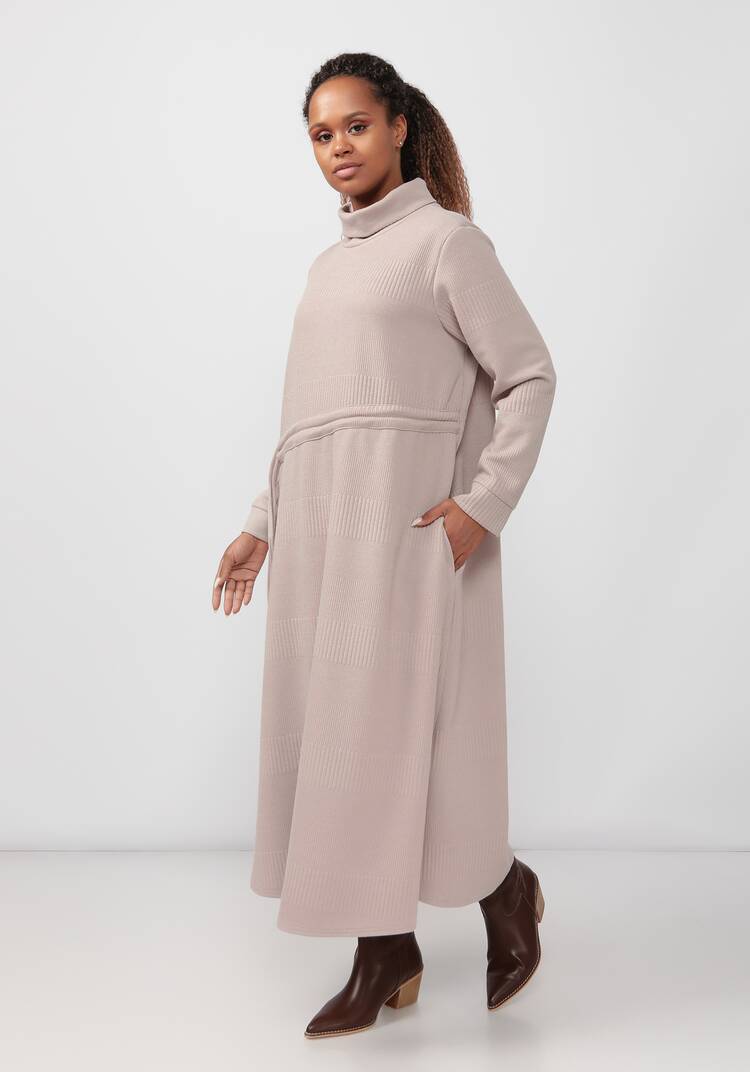 Платье из трикотажной ткани с кулиской шир.  750, рис. 7