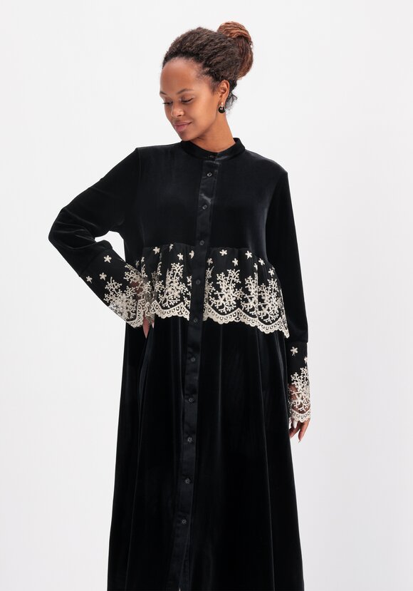 Платье бархатное с кружевом по кокетке шир.  580, рис. 10