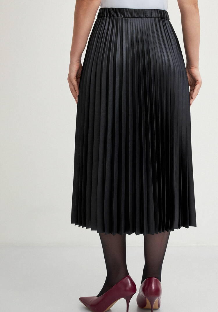 Юбка плиссированная из трикотажа с напылением шир.  750, рис. 10