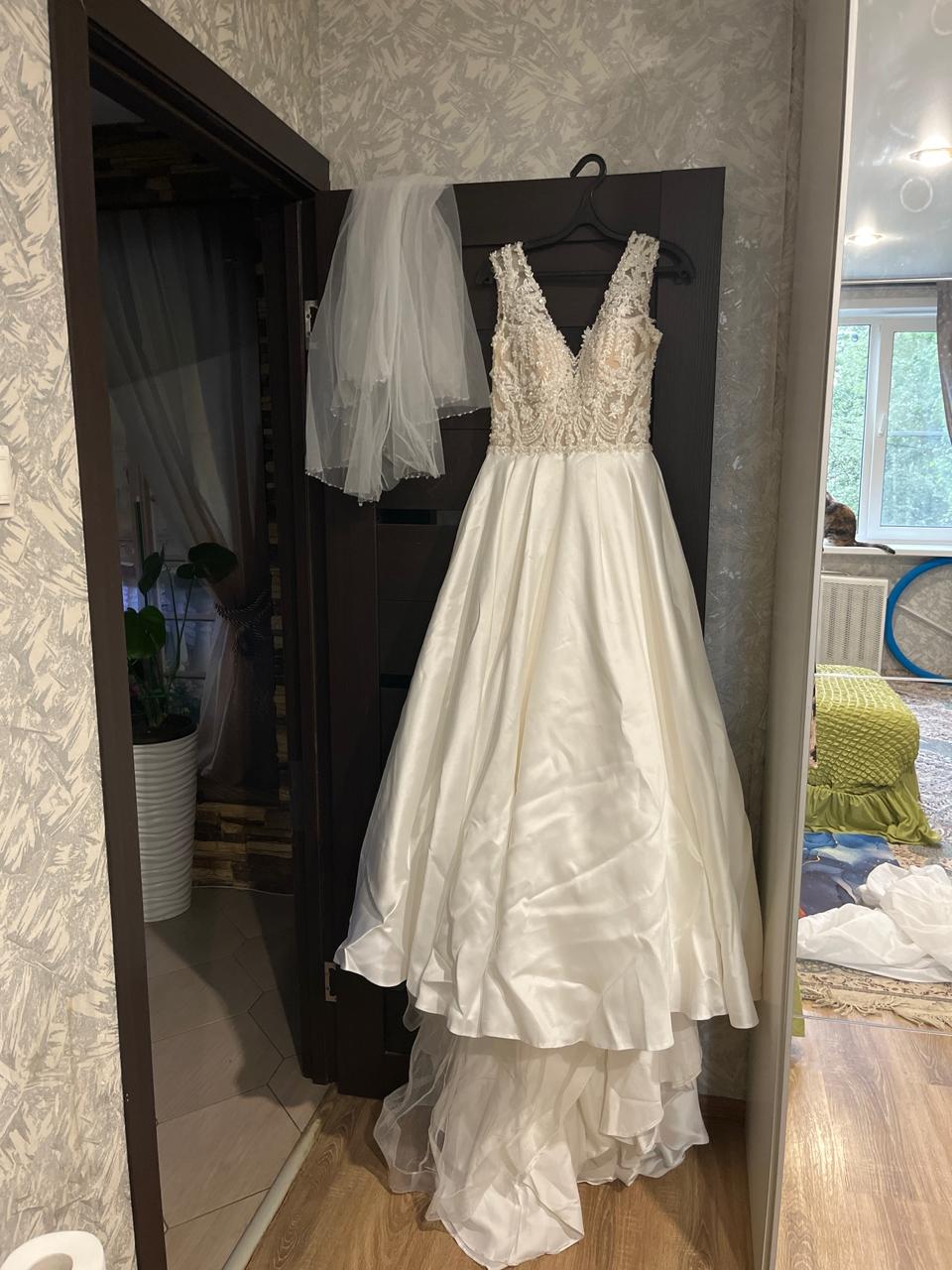 

Платье свадебное Gabriano