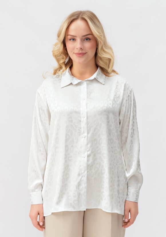 Рубашка атласная с анималистичным принтом шир.  580, рис. 4