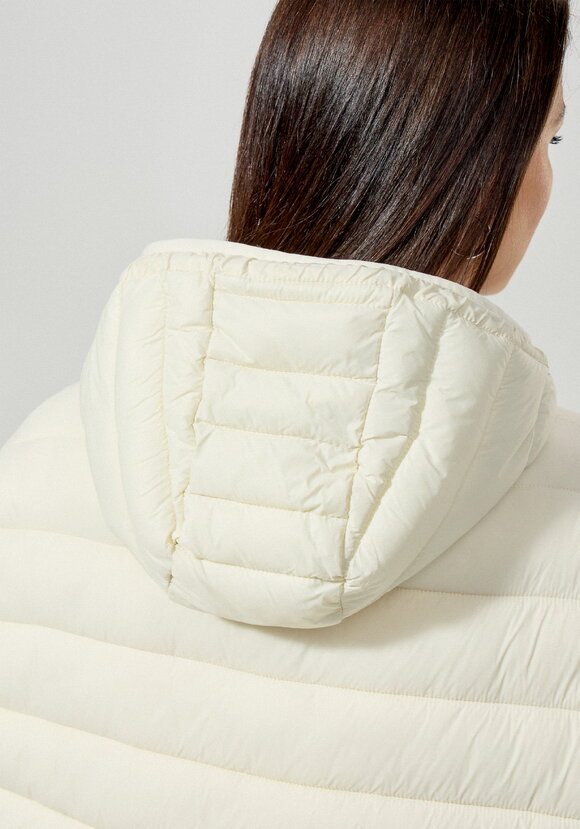 Куртка легкая стеганая с капюшоном шир.  580, рис. 7