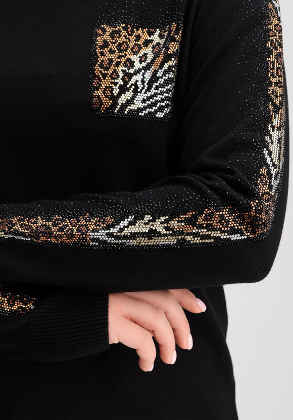 Джемпер с лампасами и карманом из страз шир.  580, рис. 10