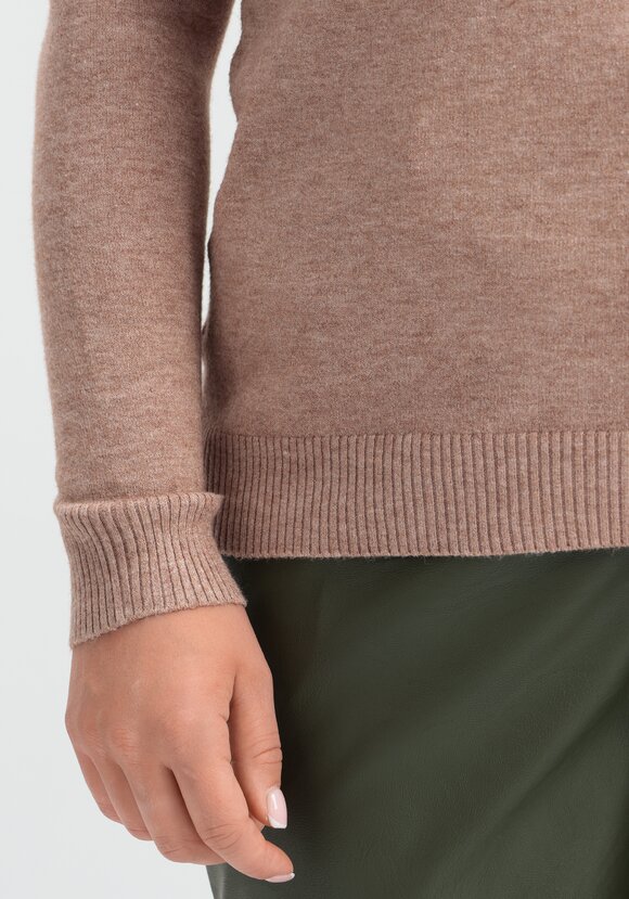 Джемпер Яркий выход шир.  580, рис. 11