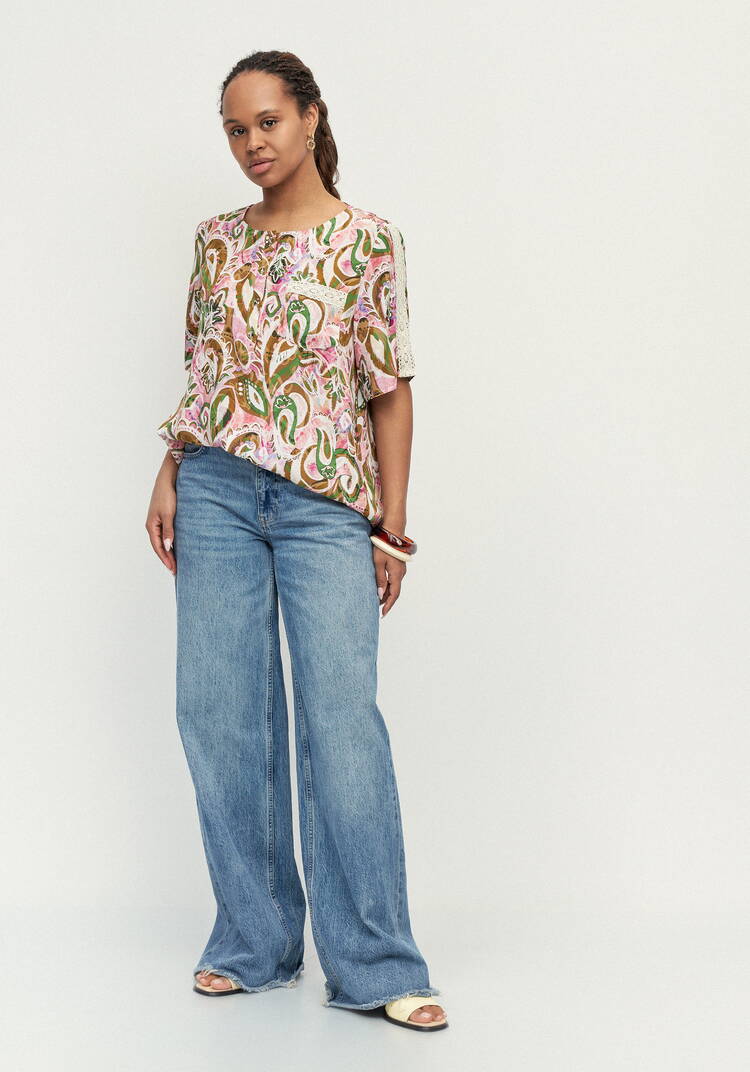 Блуза с лампасом из кружева по рукаву шир.  750, рис. 2