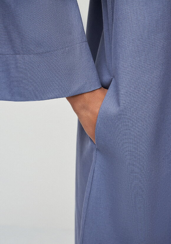 Платье-тренч с капюшоном изо льна шир.  580, рис. 15