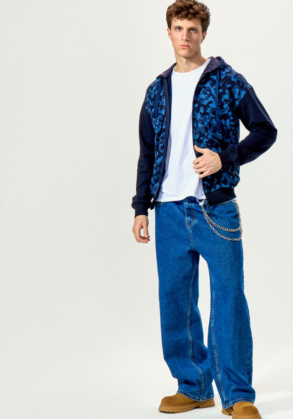 Толстовка с камуфляжным принтом и капюшоном шир.  580, рис. 10