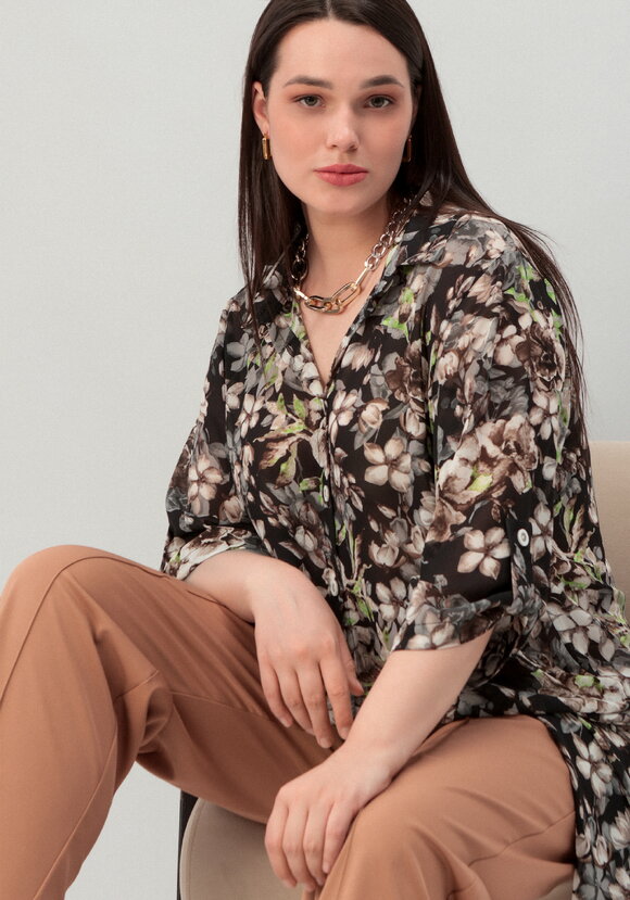 Рубашка удлинённая с цветочным принтом шир.  580, рис. 1