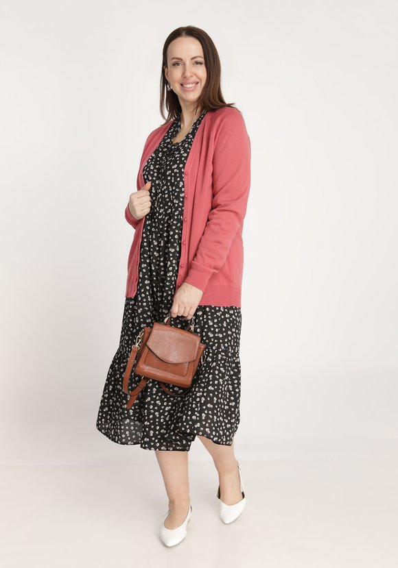 Кардиган с V-образным вырезом шир.  580, рис. 1