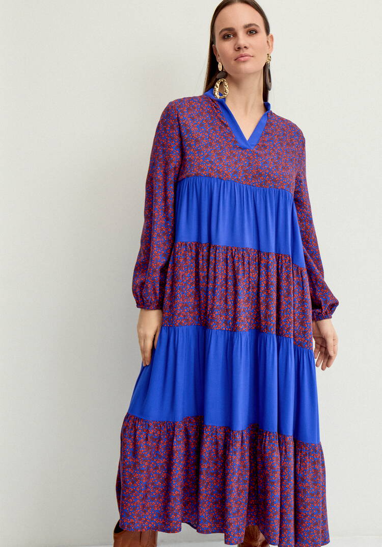 Платье с ярусами и V-образным вырезом шир.  750, рис. 7