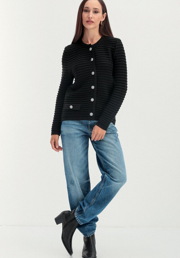 Пиджак в полоску на металлических пуговицах шир.  580, рис. 10