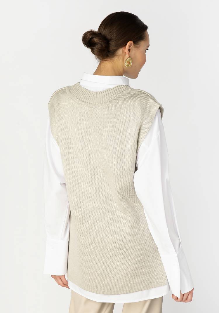 Жилет женский с боковыми хлястиками шир.  750, рис. 10