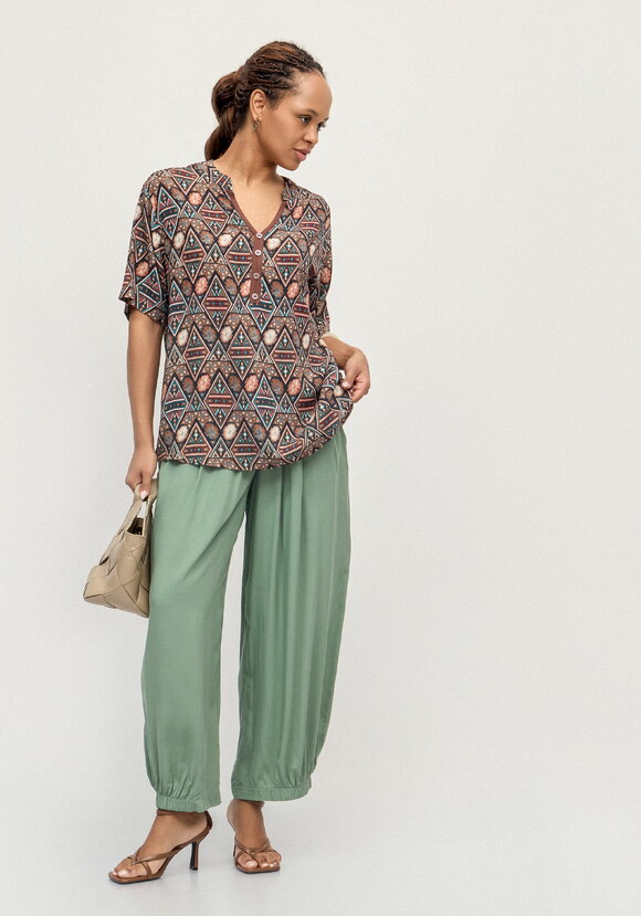 Блуза из штапеля с этническим рисунком шир.  580, рис. 7