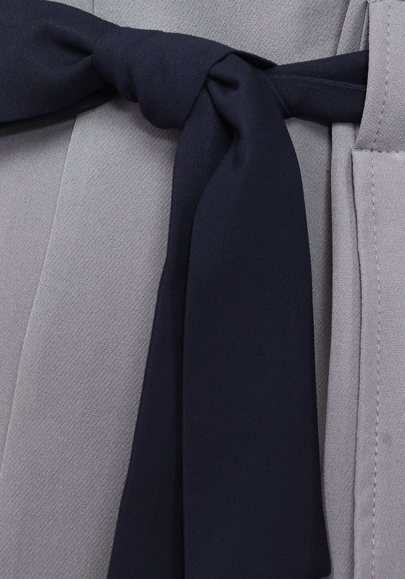 Жилет с карманами однотонный шир.  580, рис. 6