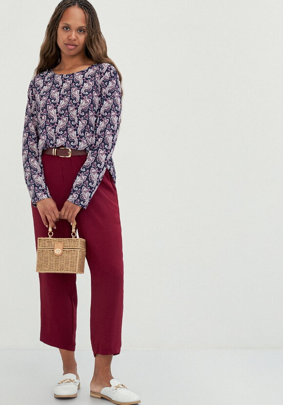 Лонгслив Эмилия шир.  580, рис. 34