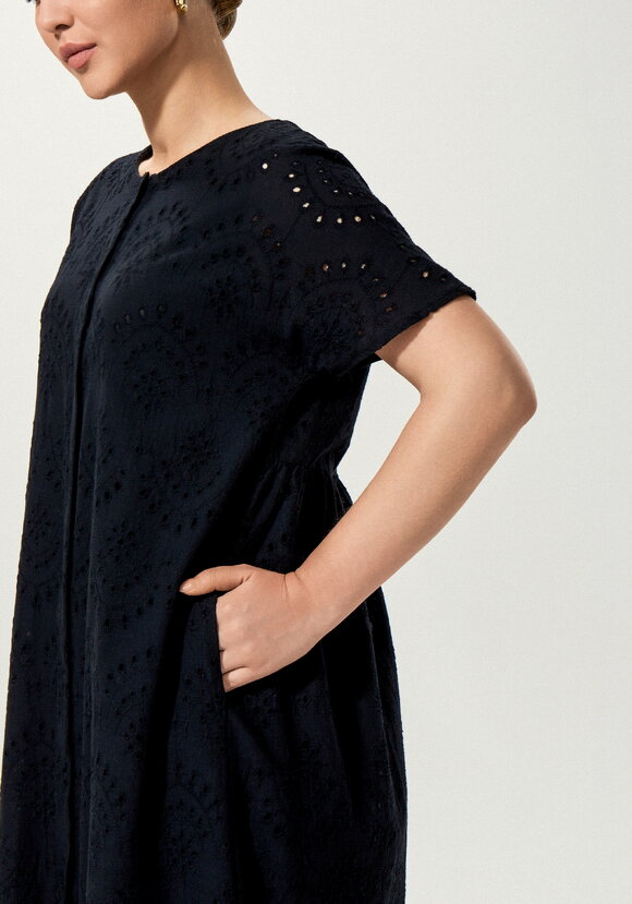 Платье ажурное с цельнокроеным рукавом шир.  580, рис. 37