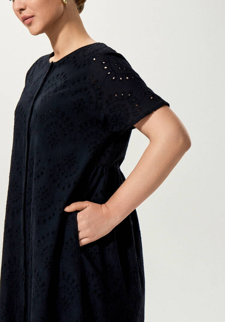 Платье ажурное с цельнокроеным рукавом шир.  750, рис. 37