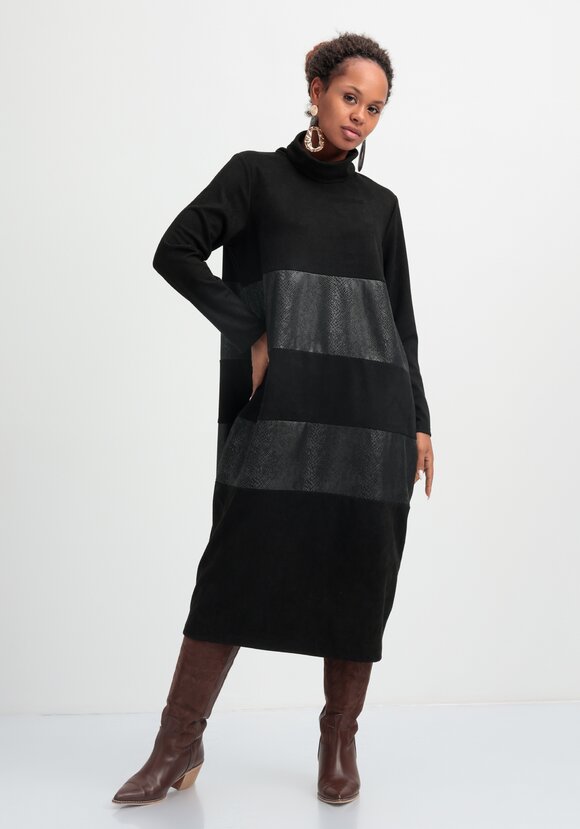 Платье с декоративными вставками шир.  580, рис. 16