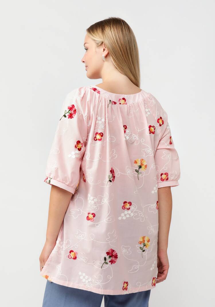 Блуза свободного кроя с цветочной вышивкой шир.  750, рис. 29