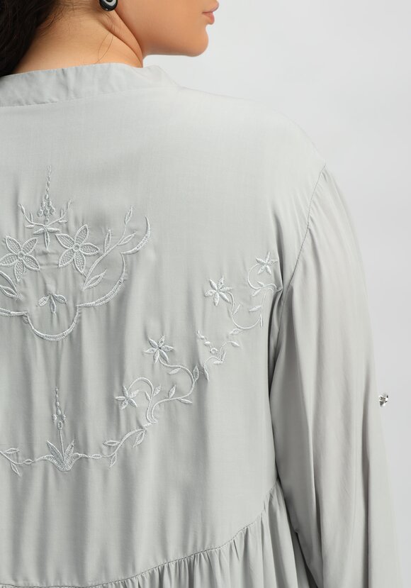 Рубашка удлиненная с вышивкой на кокетке шир.  580, рис. 25