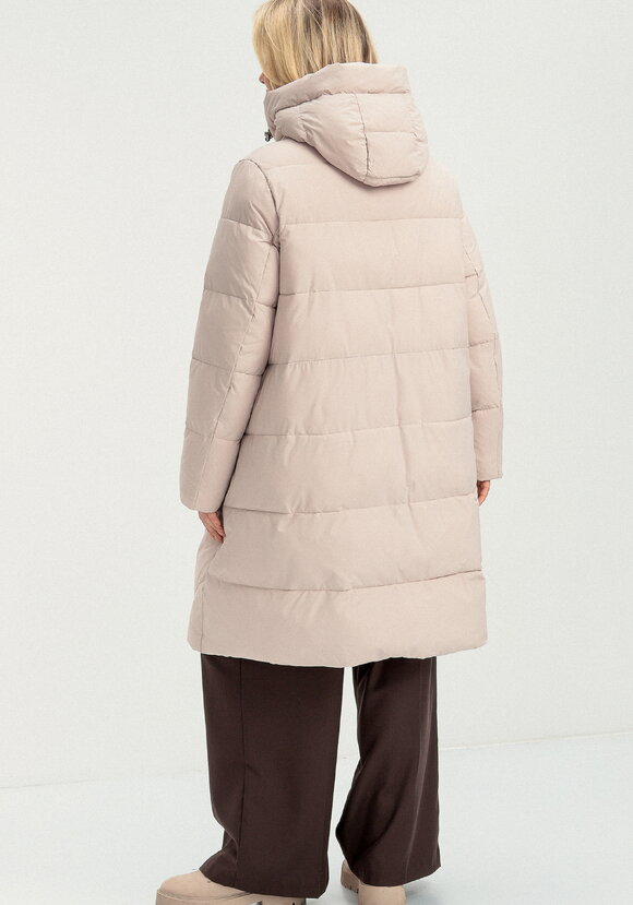 Пуховик стеганый свободного кроя с капюшоном шир.  580, рис. 54